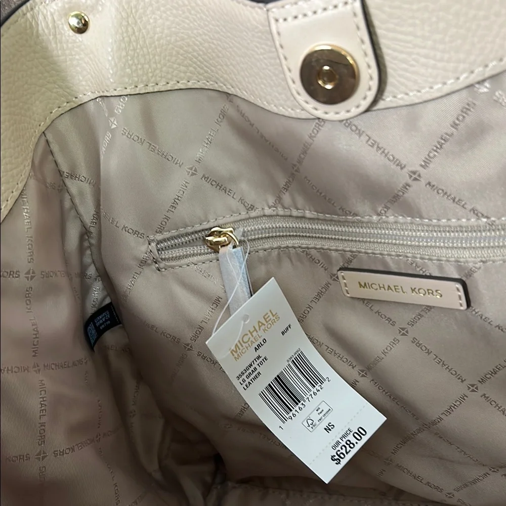 Michael Kors Cream Shoulder tote 👜 Bag - Picture 12 of 16